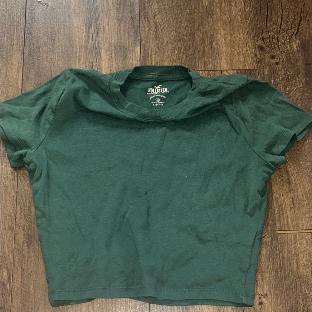 Hollister Women's Forest Green Crop baby Tee